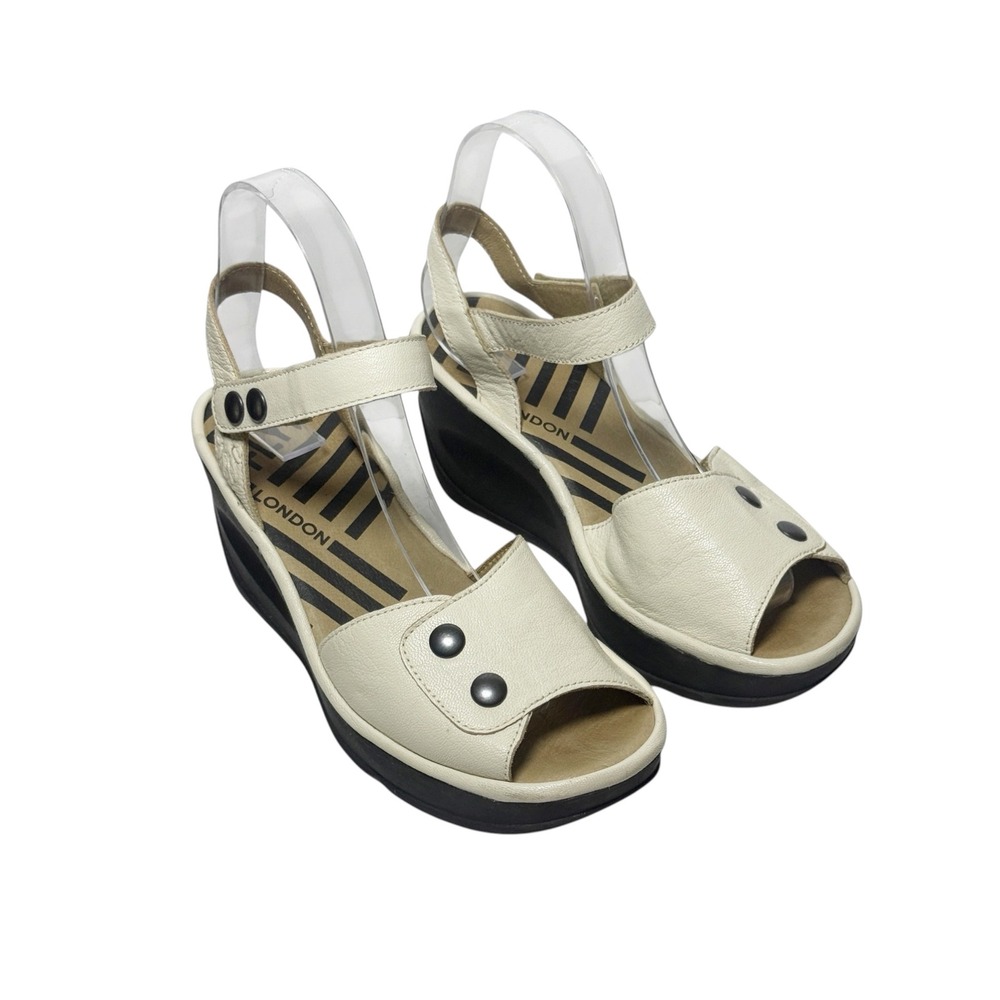 FLY LONDON Jemi Leather Platform Wedge Sandal Off White Size‎ 37